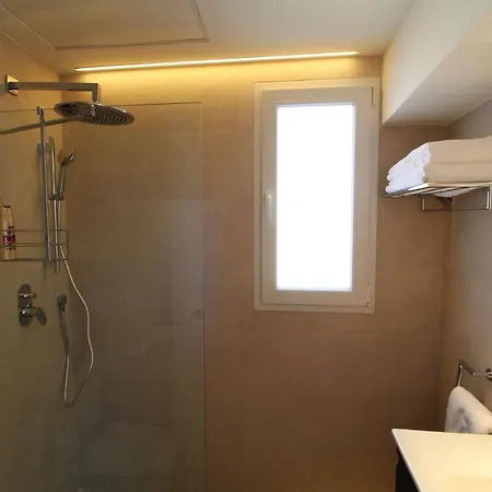 Atico Loft De Lujo Con Terraza Espectacular Y Vista A 2 Castillos Appartement *