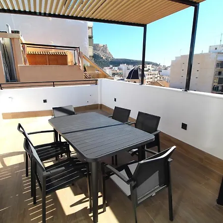 Atico Loft De Lujo Con Terraza Espectacular Y Vista A 2 Castillos